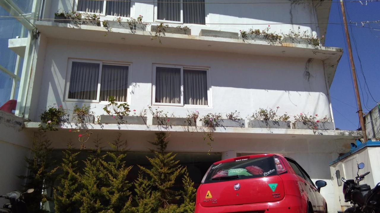 Mango Hill Central Udagamandalam Exterior photo