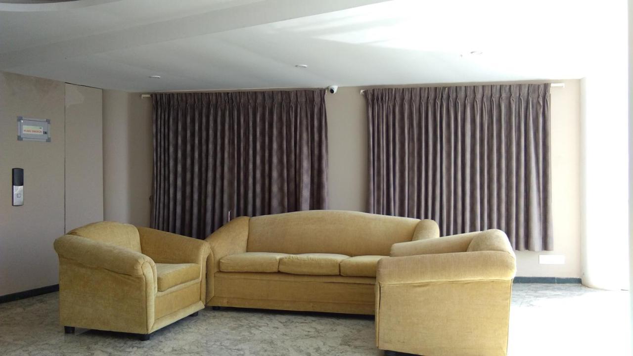 Mango Hill Central Udagamandalam Exterior photo