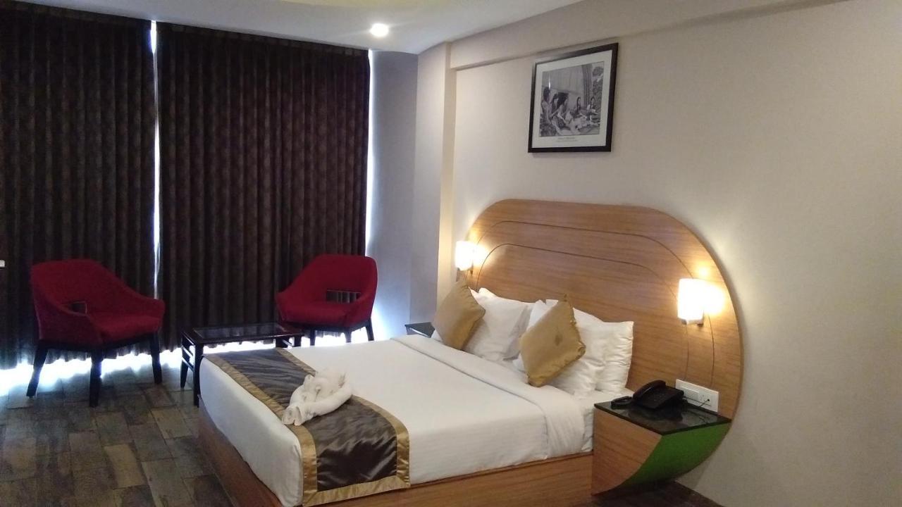 Mango Hill Central Udagamandalam Exterior photo
